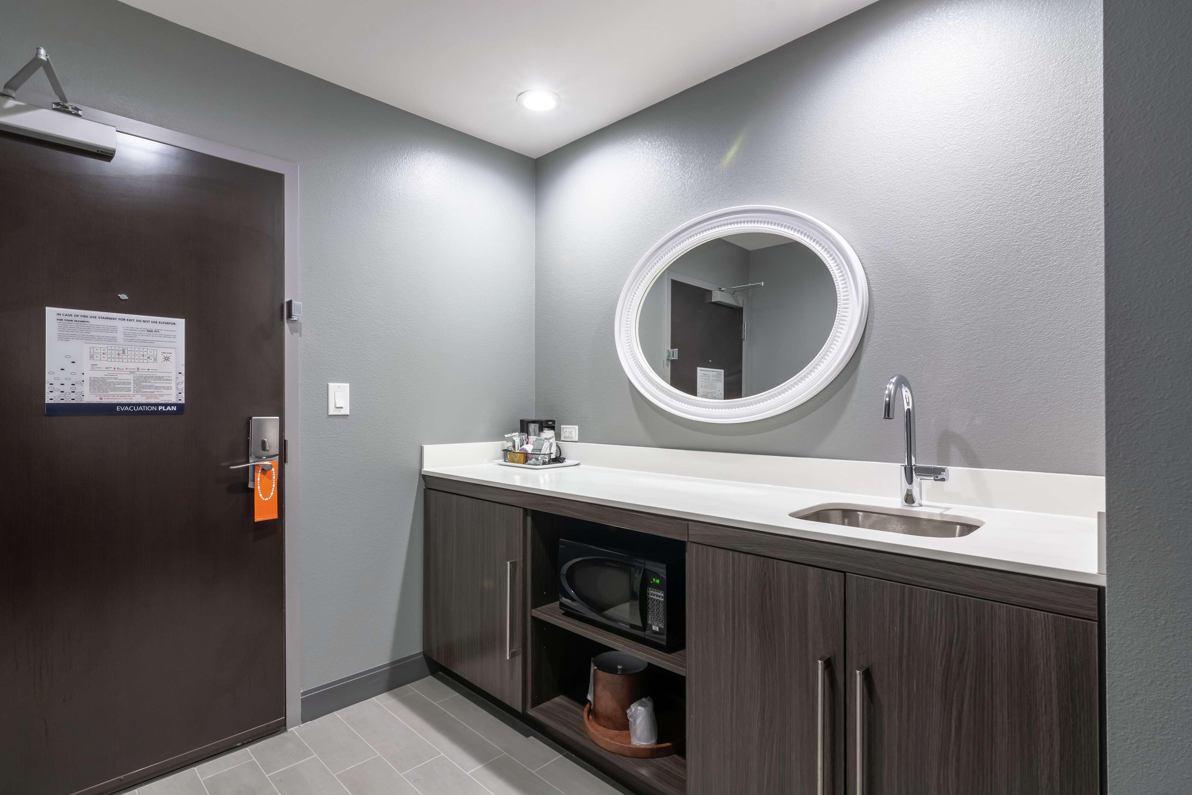 Hampton Inn & Suites Dallas East מראה חיצוני תמונה