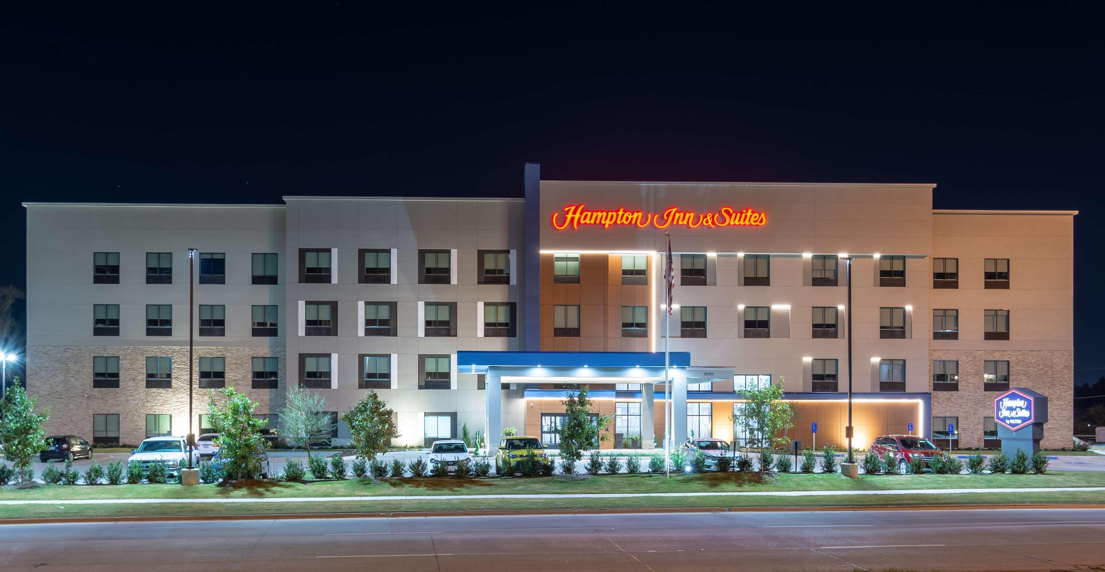 Hampton Inn & Suites Dallas East מראה חיצוני תמונה