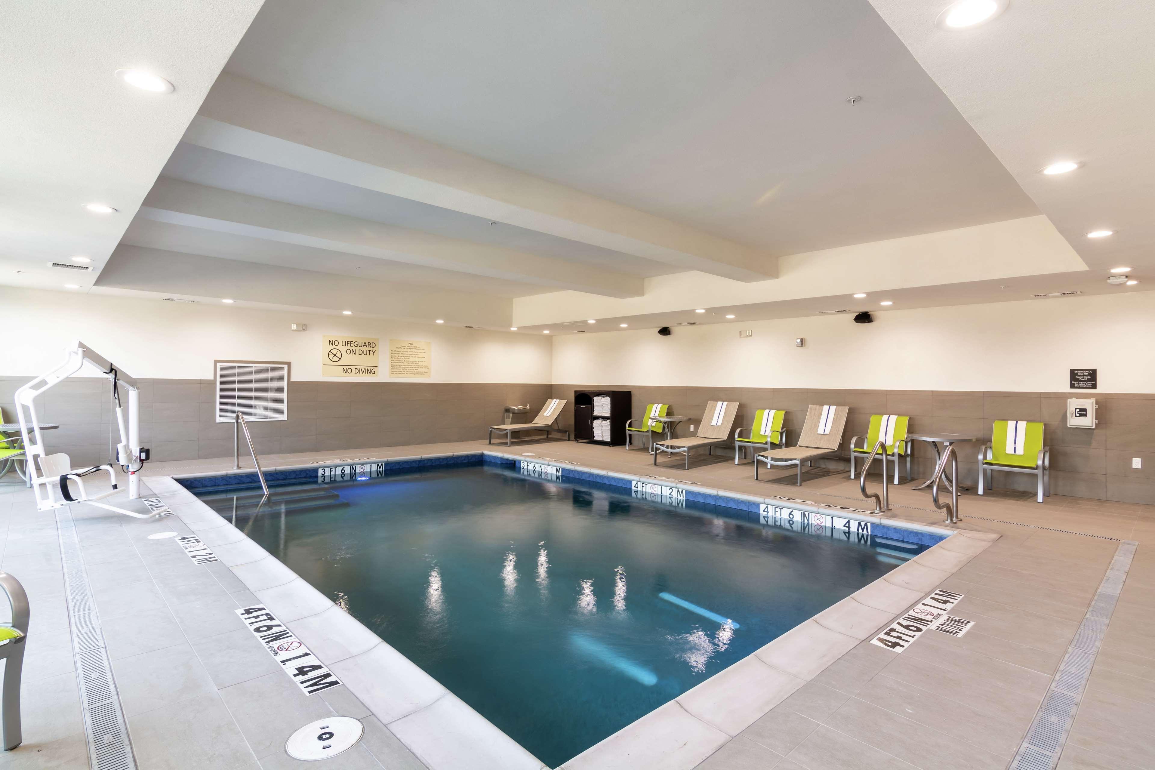 Hampton Inn & Suites Dallas East מראה חיצוני תמונה