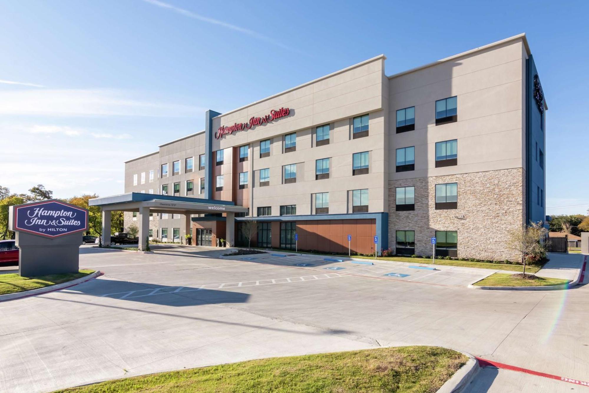 Hampton Inn & Suites Dallas East מראה חיצוני תמונה
