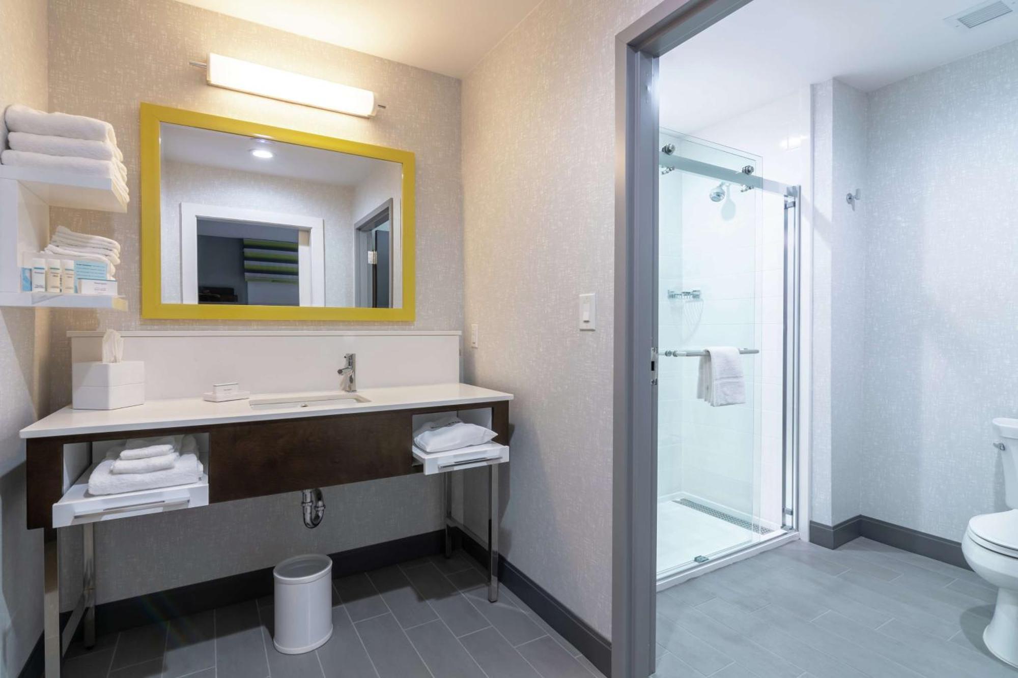 Hampton Inn & Suites Dallas East מראה חיצוני תמונה