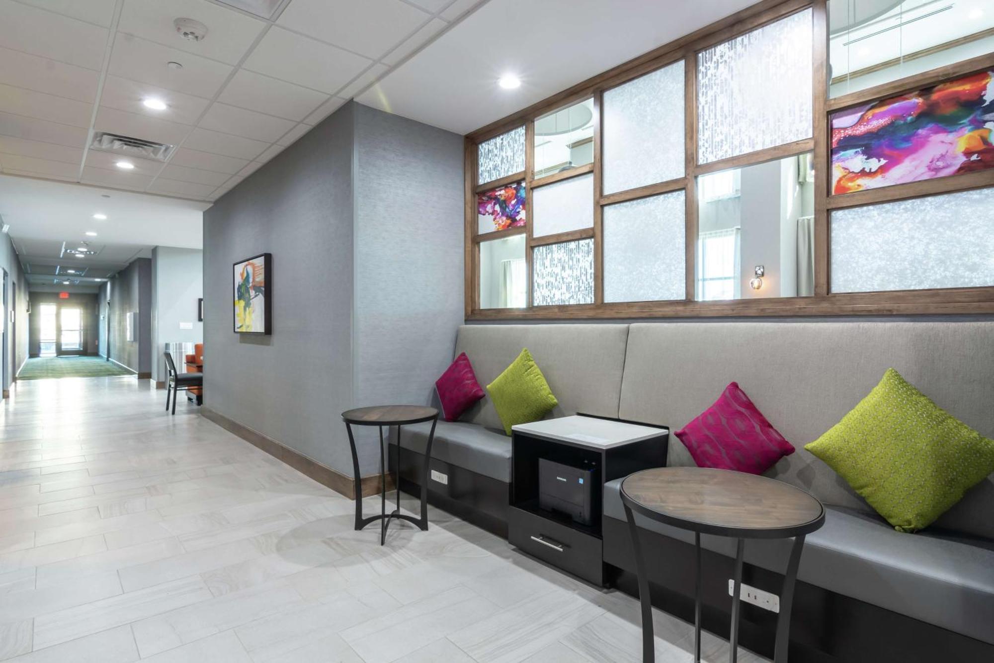 Hampton Inn & Suites Dallas East מראה חיצוני תמונה