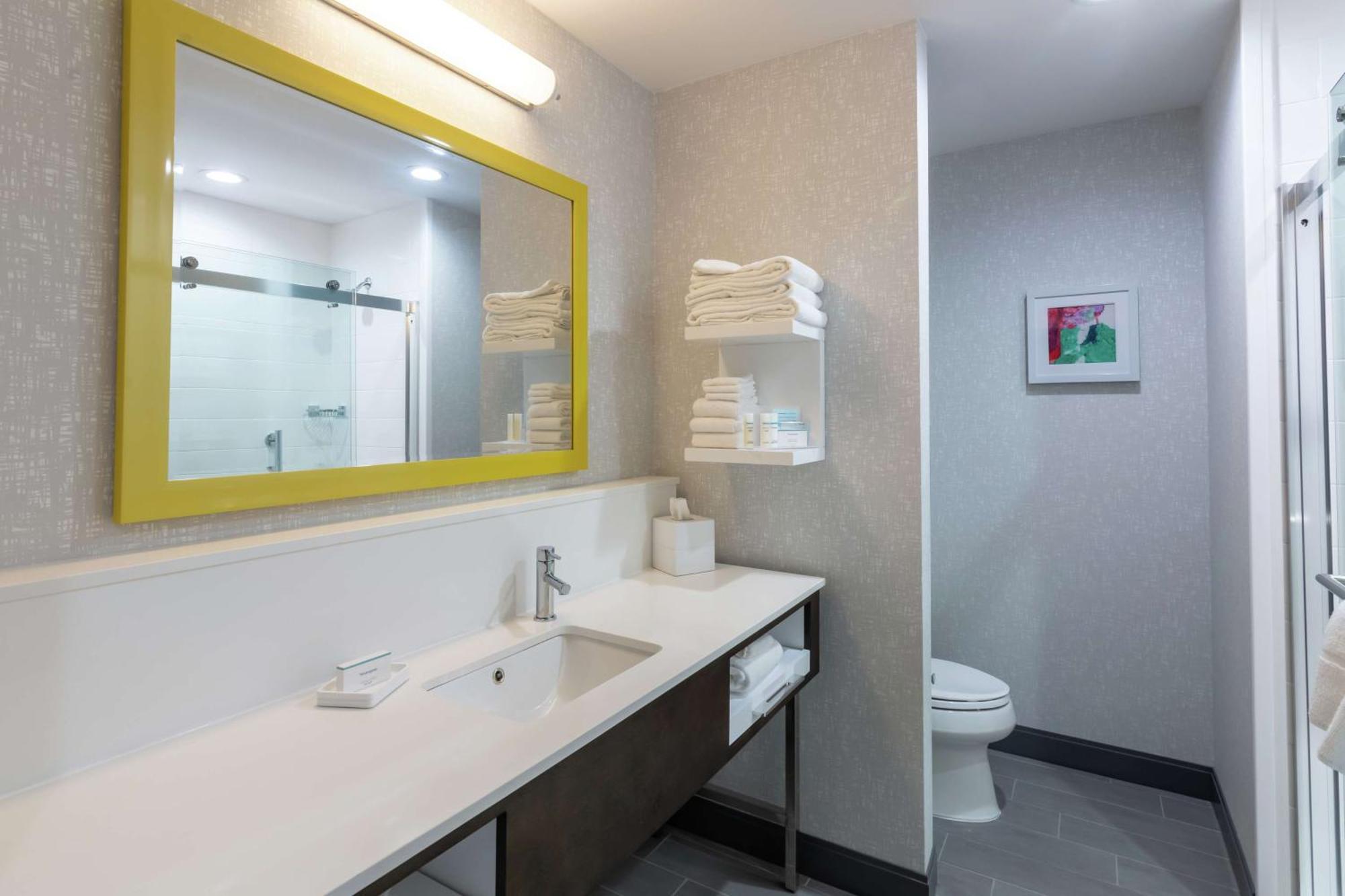 Hampton Inn & Suites Dallas East מראה חיצוני תמונה