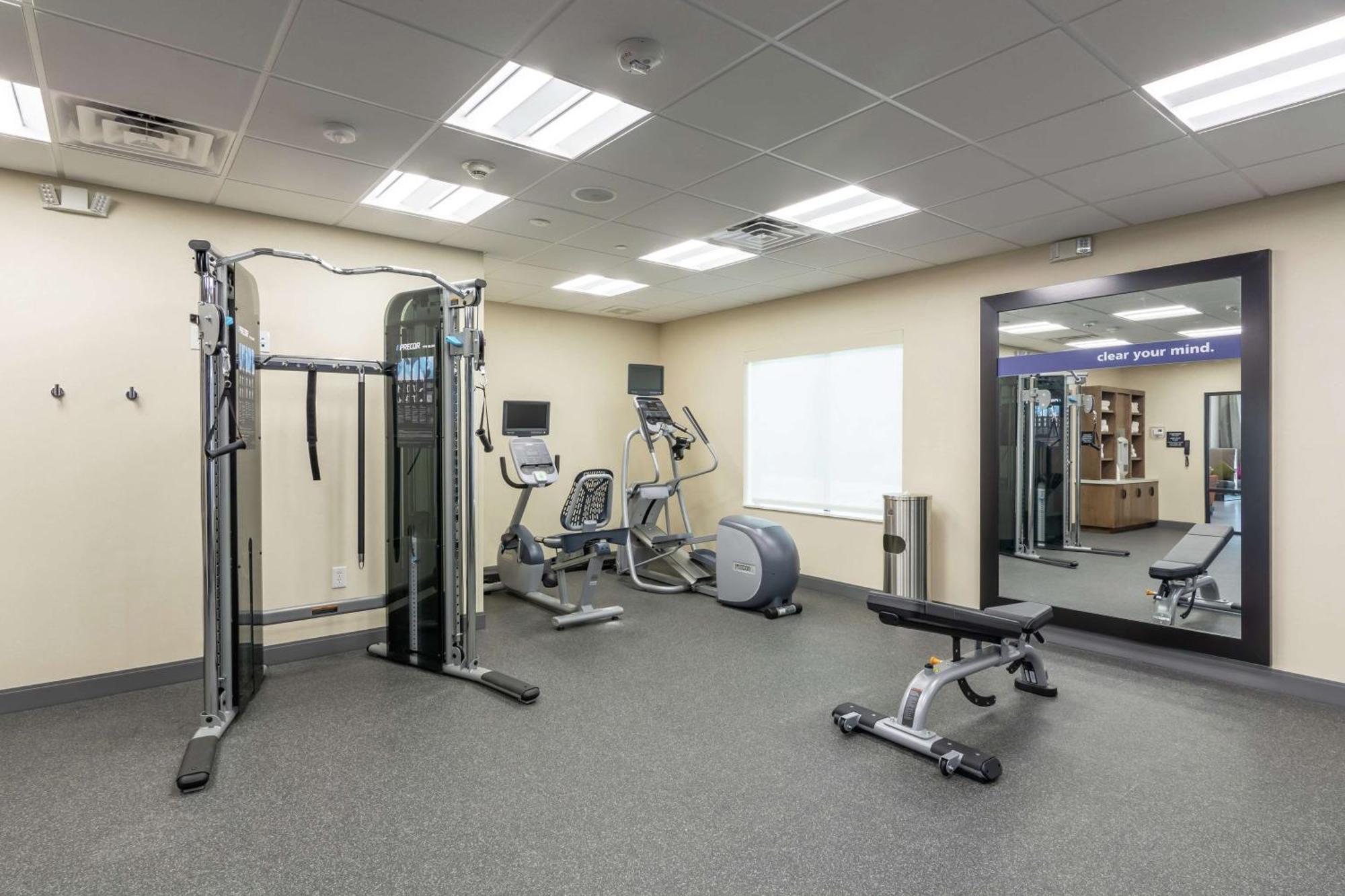Hampton Inn & Suites Dallas East מראה חיצוני תמונה