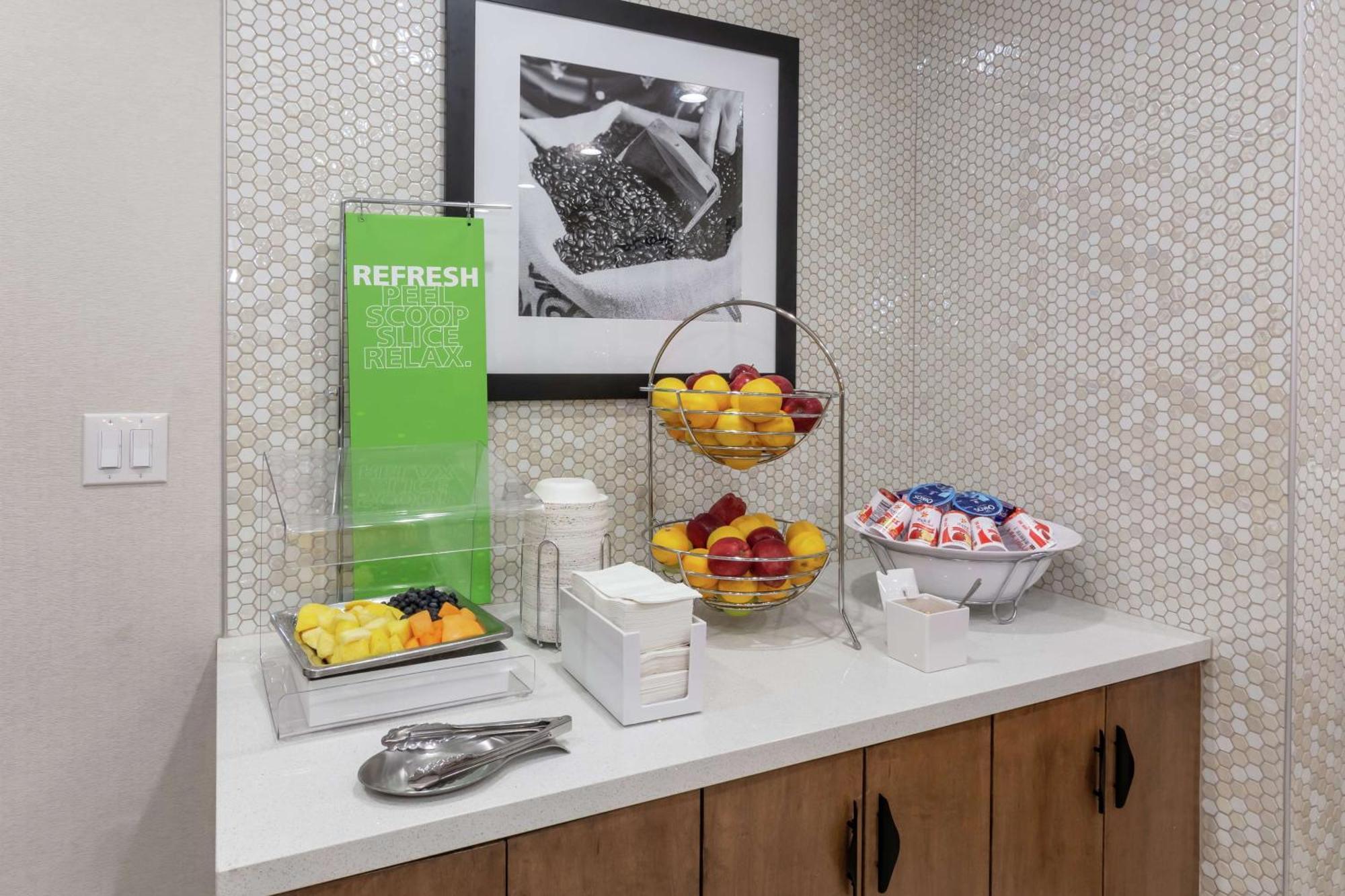 Hampton Inn & Suites Dallas East מראה חיצוני תמונה
