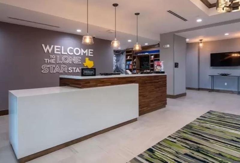 Hampton Inn & Suites Dallas East מראה חיצוני תמונה